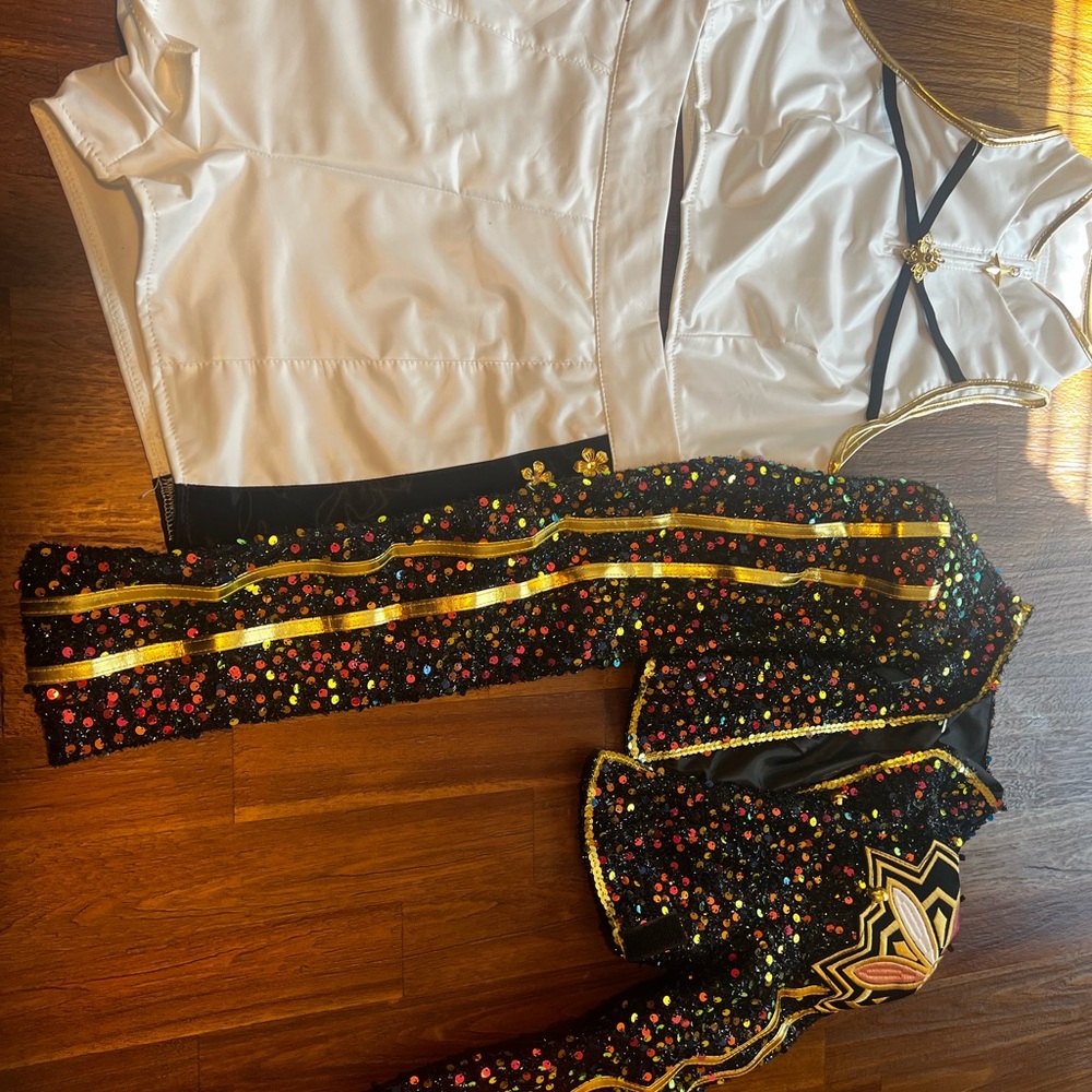 Rumi Costume